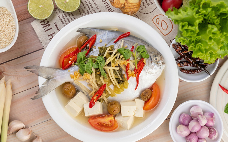 teochew-style-steamed-pomfret-fish-with-tofu